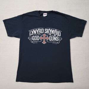 2009 Lynyrd Skynyrd God Guns Iron Cross Heavyweight T-Shirt